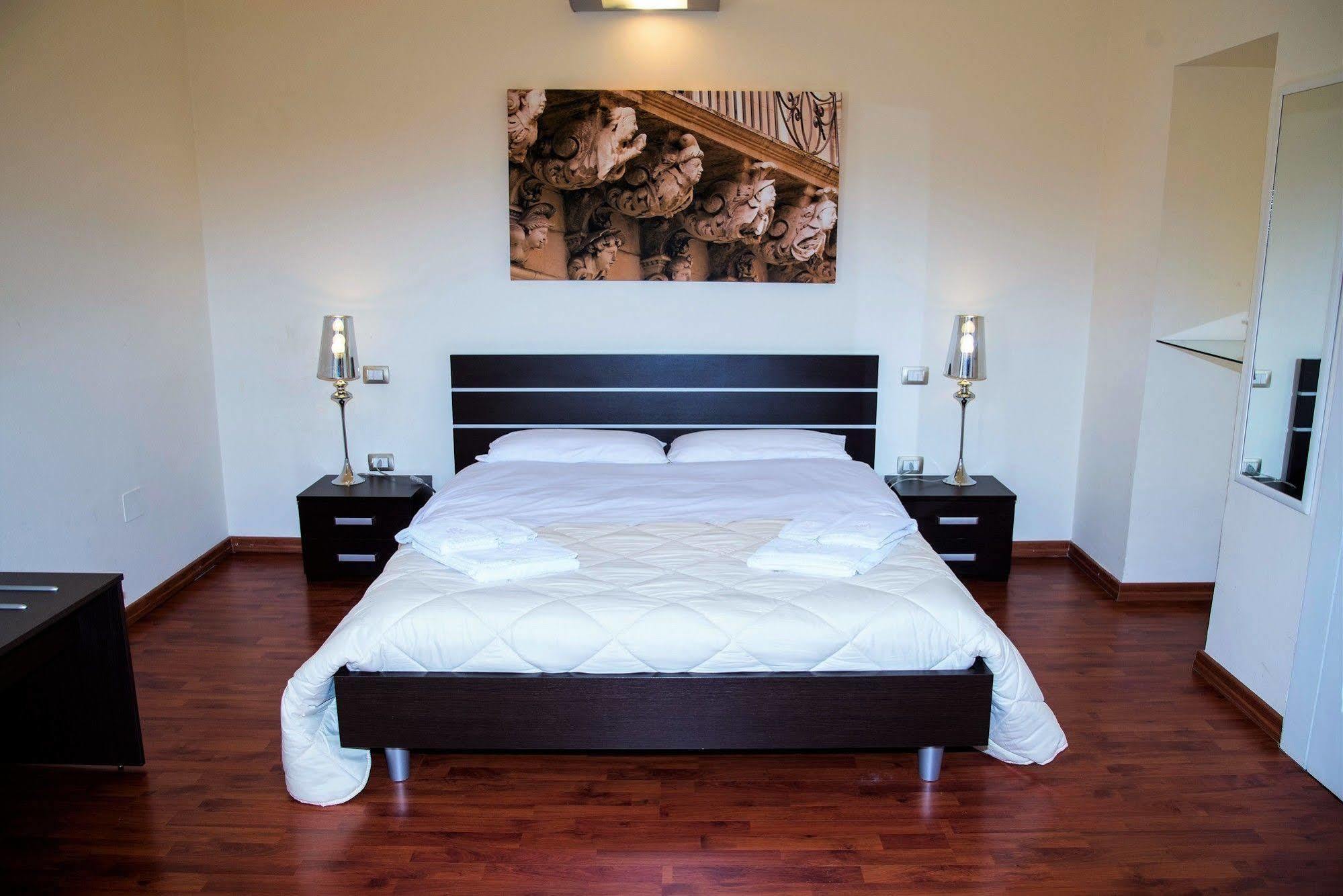 Apollo Suites Lecce Dış mekan fotoğraf