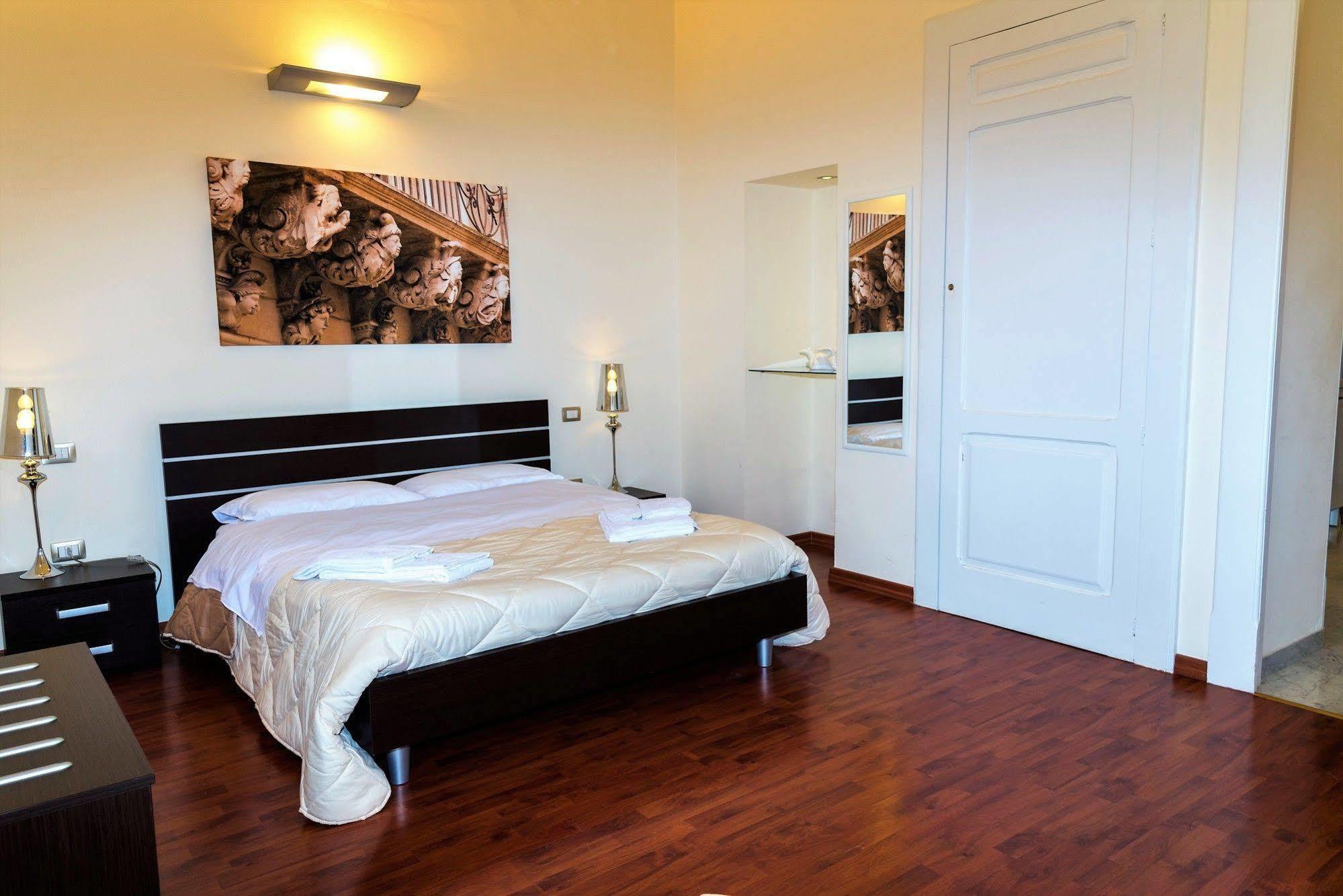 Apollo Suites Lecce Dış mekan fotoğraf